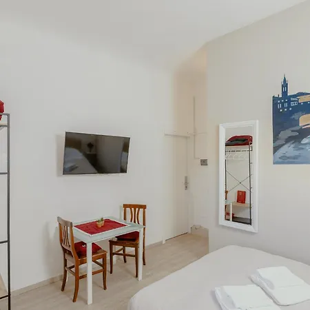 23 Duomo - Con Vasca Idromassaggio 아파트